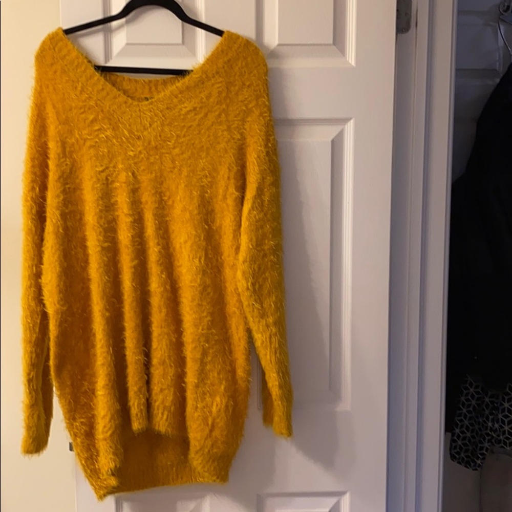 baggy sweater